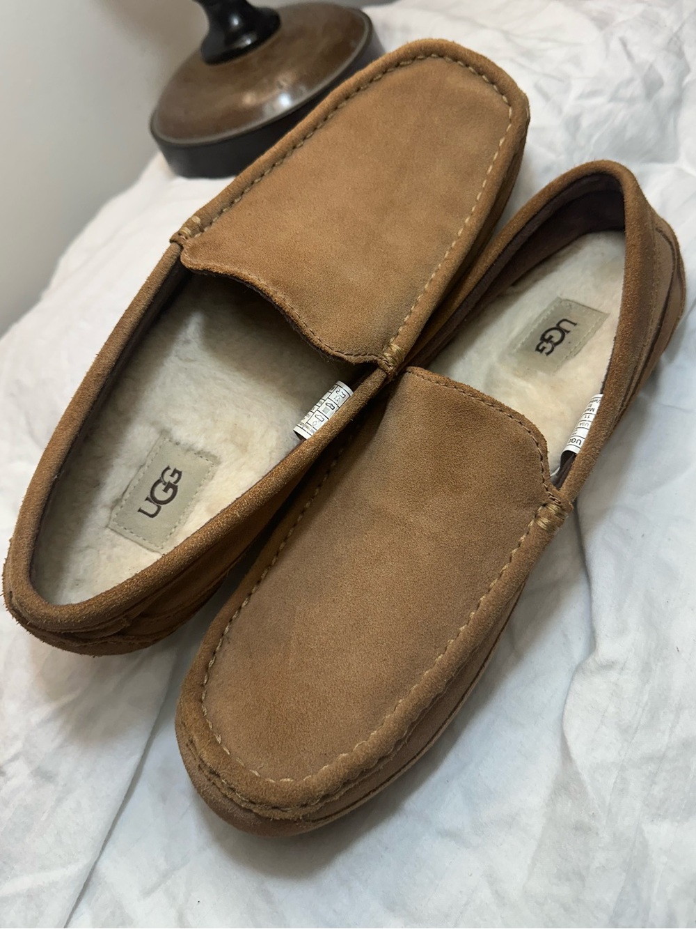 Men’s UGG Ascot slippers chestnut brown tan size 11 loafers slip on shoes uggs